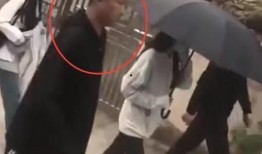 黄景瑜父母照片最新爆料,揭秘明星家庭温馨瞬间